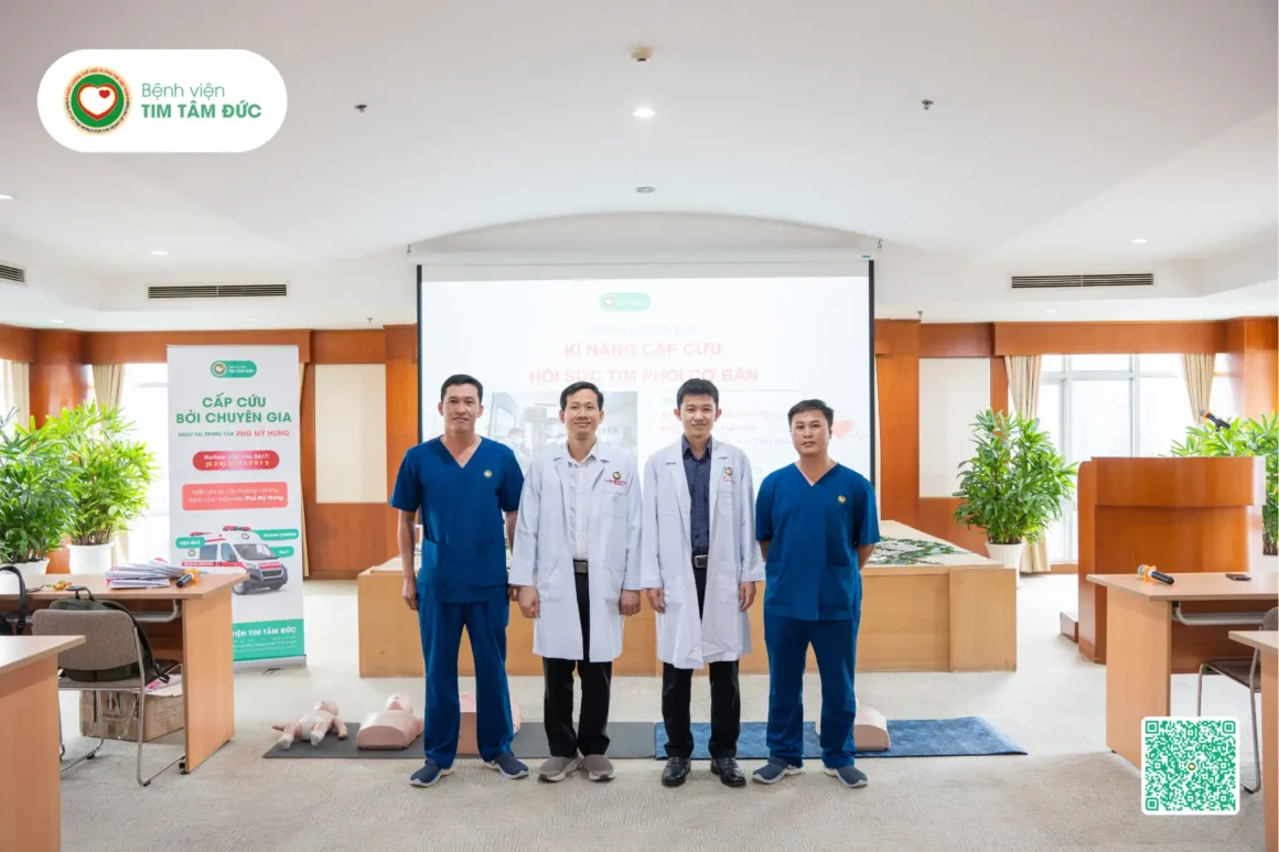 Tập huấn nội bộ: Hồi sinh tim phổi (CPR) và quy trình báo động đỏ tại Tâm Đức